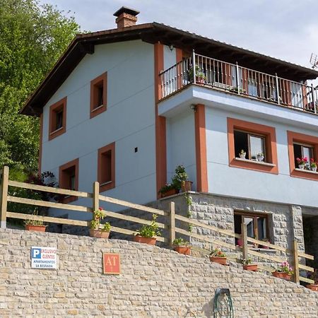 La Besnada Cangas de Onís Exterior foto